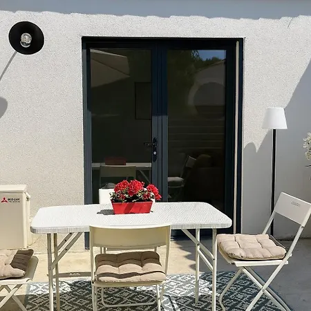 Tatil Evi Maison Moderne Jardin Piscine Et Parking Prives, Pres D'aix Centre Venelles